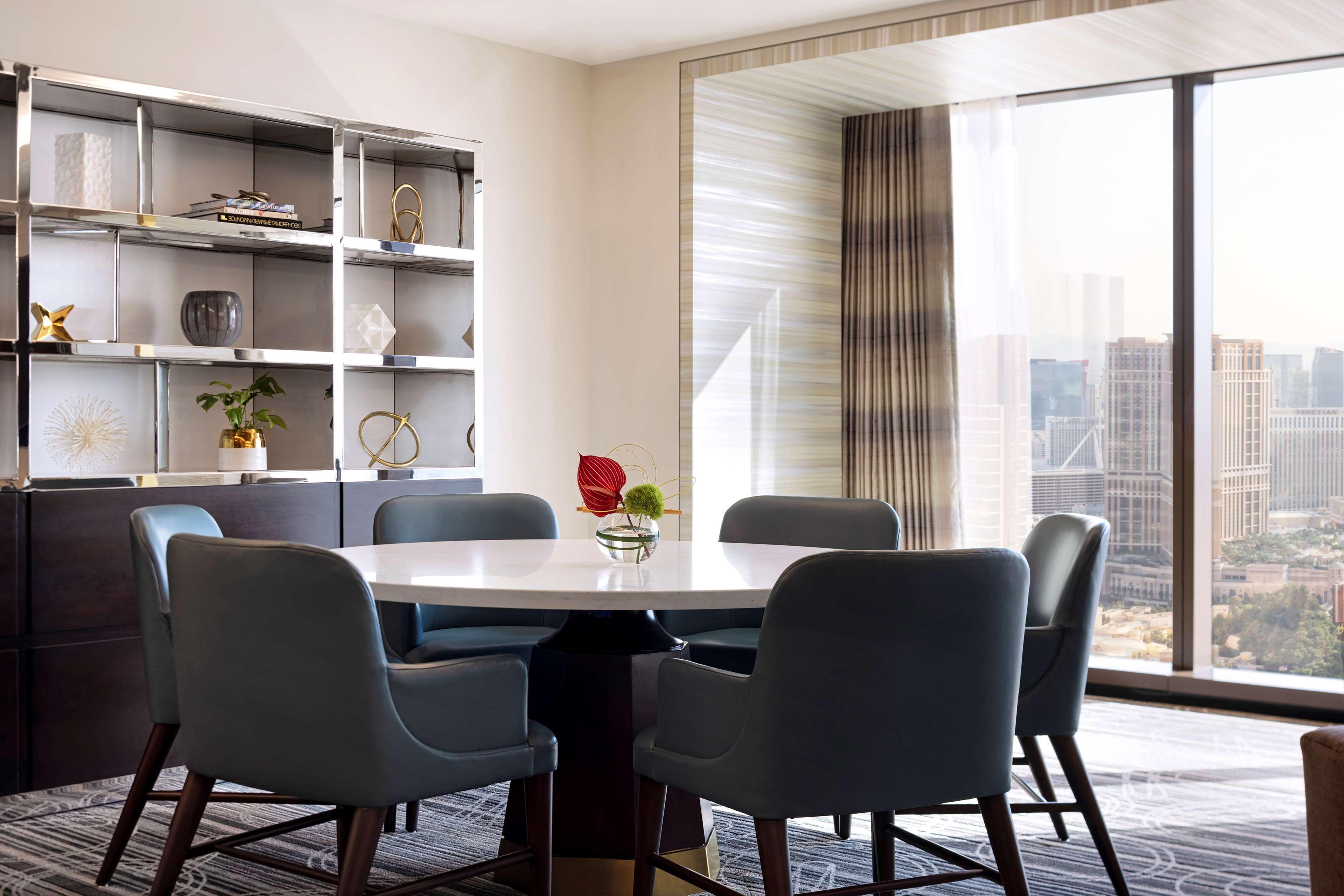 Conrad Las Vegas At Resorts World Εξωτερικό φωτογραφία A dining room in a suite at the MGM Grand